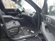 ✅ 2021 BMW X5 xDrive40i • VIN: 5UXCR6C0XM9F35177 • Lot: 41792661. Wystawiony na IAAI z przebiegiem 87 547 mil. Bezpłatny archiwum sprzedaży aukcyjnych z USA i szczegółowy raport historii pojazdu na DreamBid. Zdjęcie 5.