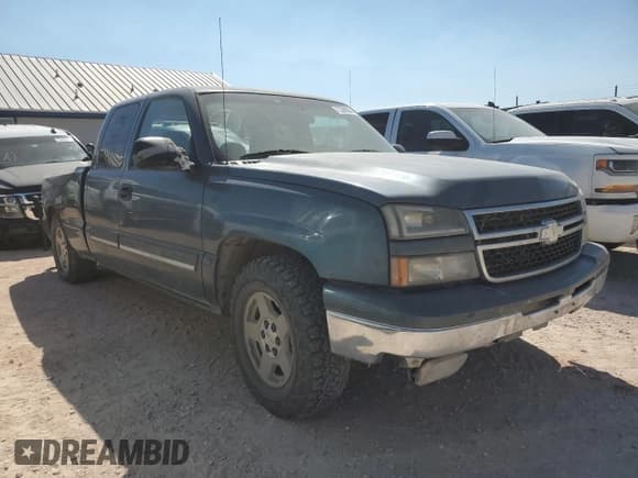 ✅ 2006 Chevrolet Silverado 1500 LT1 • VIN: 1GCEC19T76Z151020 • Лот: 73388884. Опубликован ранее на Copart с пробегом 240 261 миль. Бесплатный доступ к архиву аукционных продаж из США и подробный отчёт об истории автомобиля на DreamBid. Изображение 4.