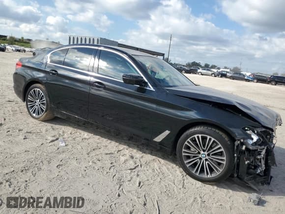 ✅ 2019 BMW 5 Series 530i • VIN: WBAJA5C56KWW09077 • Lot: 93391845. Listed on Copart with 43,830 mi. Free auction sales archive from the USA and detailed vehicle history report at DreamBid. Image 4.
