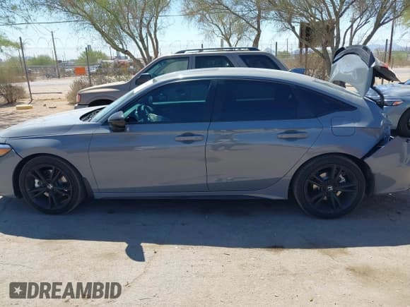 ✅ 2025 Honda Civic Si • VIN: 2HGFE1E51SH476490 • Лот: 42228651. Опубликован ранее на IAAI с пробегом 438 миль. Бесплатный доступ к архиву аукционных продаж из США и подробный отчёт об истории автомобиля на DreamBid. Изображение 14.