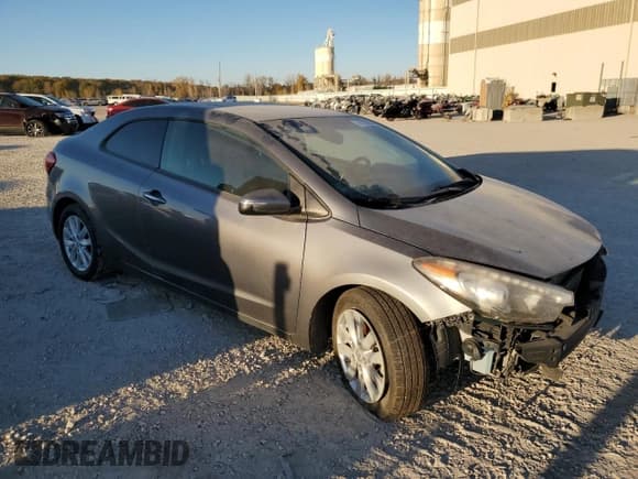 ✅ 2016 Kia Forte EX • VIN: KNAFX6A89G5602919 • Lot: 91703825. Listed on Copart with 96,436 mi. Free auction sales archive from the USA and detailed vehicle history report at DreamBid. Image 4.