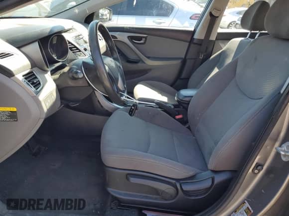 2016 Hyundai Elantra Limited z VIN KMHDH4AE1GU646187, wystawiony jako Copart lot #69863935 z przebiegiem 116 440 mil mil oraz Szkoda całkowita • Salvage title. Historia ofert i sprzedaży dostępna na DreamBid. Obrazek 7.