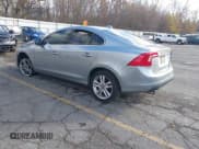 ✅ 2013 Volvo S60 T5 Premier • VIN: YV1612FS2D2205609 • Lot: 43649381. Listed on IAAI with 107,654 mi. Free auction sales archive from the USA and detailed vehicle history report at DreamBid. Image 3.