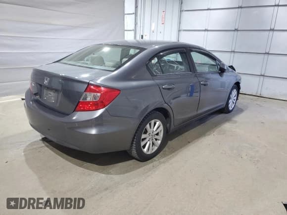 ✅ 2012 Honda Civic EX • VIN: 2HGFB2F82CH318524 • Lot: 84910135. Wystawiony na Copart z przebiegiem 123 197 mil. Bezpłatny archiwum sprzedaży aukcyjnych z USA i szczegółowy raport historii pojazdu na DreamBid. Zdjęcie 3.
