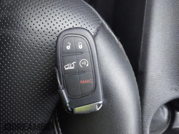 ✅ 2023 Jeep Cherokee Altitude Lux • VIN: 1C4PJMMB9PD114886 • Lot: 43606822. Listed on IAAI with 52,115 mi. Free auction sales archive from the USA and detailed vehicle history report at DreamBid. Image 11.