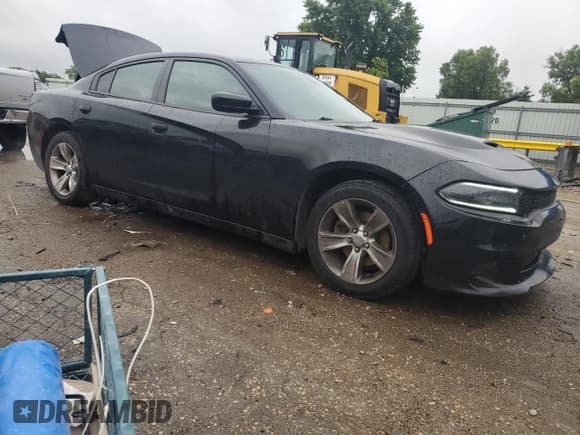 ✅ 2017 Dodge Charger SXT • VIN: 2C3CDXHG6HH551458 • Lot: 68157545. Wystawiony na Copart z przebiegiem 117 877 mil. Bezpłatny archiwum sprzedaży aukcyjnych z USA i szczegółowy raport historii pojazdu na DreamBid. Zdjęcie 4.