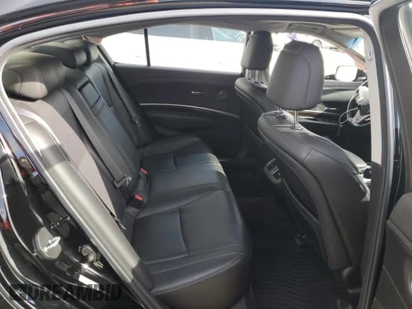 ✅ 2016 Acura RLX Technology • VIN: JH4KC1F56GC001735 • Lot: 80839074. Listed on Copart with 100,452 mi. Free auction sales archive from the USA and detailed vehicle history report at DreamBid. Image 10.