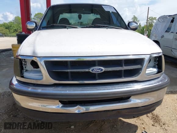 ✅ 1998 Ford F-150 • VIN: 1FTZX1767WKA55769 • Lot: 42374991. Listed on IAAI with 147,500 mi. Free auction sales archive from the USA and detailed vehicle history report at DreamBid. Image 6.