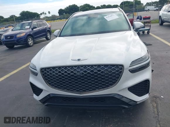 ✅ 2025 Genesis GV70 Sport • VIN: 5NMMCDTC6SH031939 • Lot: 43470973. Listed on IAAI with 6,977 mi. Free auction sales archive from the USA and detailed vehicle history report at DreamBid. Image 13.