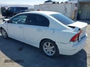 ✅ 2008 Honda Civic LX • VIN: 2HGFA16528H518510 • Лот: 43166091. Опубликован ранее на IAAI с пробегом 242 062 миль. Бесплатный доступ к архиву аукционных продаж из США и подробный отчёт об истории автомобиля на DreamBid. Изображение 3.