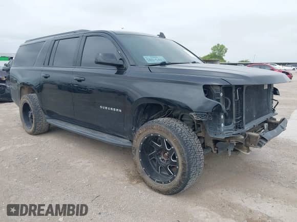 2020 Chevrolet Suburban LT z VIN 1GNSKHKC2LR143158, wystawiony jako IAAI lot #43036566 z przebiegiem 121 145 mil mil oraz . Historia ofert i sprzedaży dostępna na DreamBid. Obrazek 1.