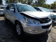 ✅ 2010 Chevrolet Traverse 2LT • VIN: 1GNLRGED9AJ260245 • Lot: 72128204. Wystawiony na Copart z przebiegiem Nie podano. Bezpłatny archiwum sprzedaży aukcyjnych z USA i szczegółowy raport historii pojazdu na DreamBid. Zdjęcie 4.