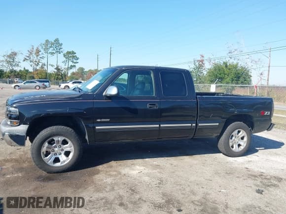 ✅ 2001 Chevrolet Silverado 1500 LS • VIN: 2GCEK19T811345222 • Лот: 43707105. Опубликован ранее на IAAI с пробегом 243 397 миль. Бесплатный доступ к архиву аукционных продаж из США и подробный отчёт об истории автомобиля на DreamBid. Изображение 14.