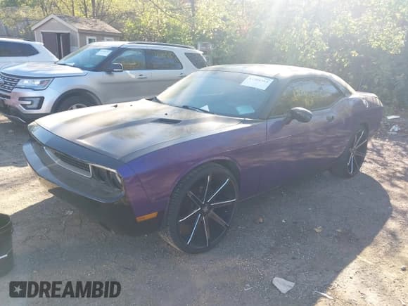 ✅ 2013 Dodge Challenger SXT • VIN: 2C3CDYAG4DH663072 • Lot: 43384384. Listed on IAAI with Not provided. Free auction sales archive from the USA and detailed vehicle history report at DreamBid. Image 2.