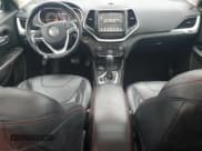 ✅ 2014 Jeep Cherokee Trailhawk • VIN: 1C4PJMBS4EW237676 • Lot: 90311955. Wystawiony na Copart z przebiegiem 139 736 mil. Bezpłatny archiwum sprzedaży aukcyjnych z USA i szczegółowy raport historii pojazdu na DreamBid. Zdjęcie 8.