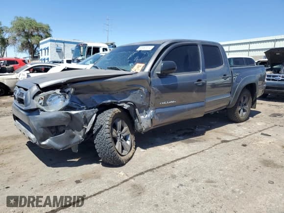 ✅ 2013 Toyota Tacoma • VIN: 5TFJX4CN7DX027661 • Lot: 43078295. Wystawiony na Copart z przebiegiem Nie podano. Bezpłatny archiwum sprzedaży aukcyjnych z USA i szczegółowy raport historii pojazdu na DreamBid. Zdjęcie 1.