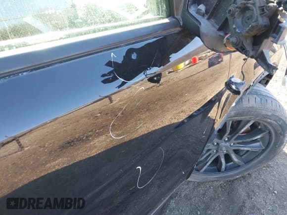 ✅ 2018 Ford Explorer XLT • VIN: 1FM5K8D88JGC03818 • Lot: 41449995. Wystawiony na IAAI z przebiegiem 126 000 mil. Bezpłatny archiwum sprzedaży aukcyjnych z USA i szczegółowy raport historii pojazdu na DreamBid. Zdjęcie 21.