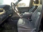 ✅ 2015 Chevrolet Tahoe LT • VIN: 1GNSKBKC2FR687841 • Lot: 95635665. Wystawiony na Copart z przebiegiem 276 813 mil. Bezpłatny archiwum sprzedaży aukcyjnych z USA i szczegółowy raport historii pojazdu na DreamBid. Zdjęcie 7.