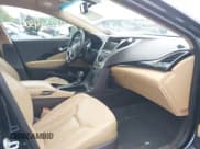 ✅ 2013 Hyundai Azera • VIN: KMHFG4JGXDA227569 • Лот: 42384304. Опубликован ранее на IAAI с пробегом 151 007 миль. Бесплатный доступ к архиву аукционных продаж из США и подробный отчёт об истории автомобиля на DreamBid. Изображение 5.