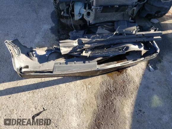 ✅ 2010 Dodge Challenger SRT-8 • VIN: 2B3CJ7DW0AH278915 • Lot: 74315243. Listed on Copart with 99,869 mi. Free auction sales archive from the USA and detailed vehicle history report at DreamBid. Image 12.