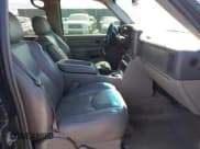 ✅ 2005 Chevrolet Suburban LT • VIN: 1GNFK16Z15J105364 • Лот: 42266288. Опубликован ранее на IAAI с пробегом 182 150 миль. Бесплатный доступ к архиву аукционных продаж из США и подробный отчёт об истории автомобиля на DreamBid. Изображение 5.