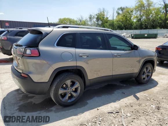 ✅ 2019 Jeep Cherokee Limited • VIN: 1C4PJMDNXKD116701 • Lot: 61015115. Listed on Copart with 31,572 mi. Free auction sales archive from the USA and detailed vehicle history report at DreamBid. Image 3.