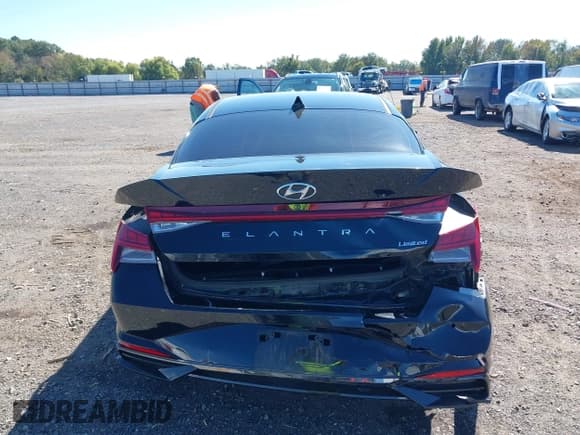 ✅ 2023 Hyundai Elantra Limited • VIN: KMHLP4AG3PU620089 • Lot: 43479397. Listed on IAAI with 50,524 mi. Free auction sales archive from the USA and detailed vehicle history report at DreamBid. Image 17.