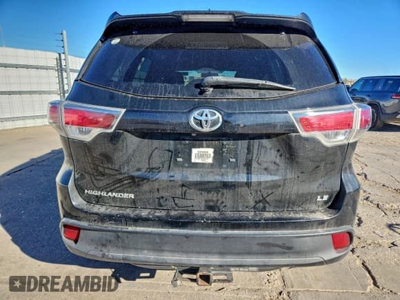 ✅ 2014 Toyota Highlander LE Plus • VIN: 5TDZKRFH6ES016520 • Lot: 94329435. Wystawiony na Copart z przebiegiem 103 252 mil. Bezpłatny archiwum sprzedaży aukcyjnych z USA i szczegółowy raport historii pojazdu na DreamBid. Zdjęcie 6.