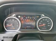 ✅ 2019 Chevrolet Silverado 1500 Custom Trail Boss • VIN: 3GCPYCEF4KG139844 • Lot: 84975925. Wystawiony na Copart z przebiegiem Nie podano. Bezpłatny archiwum sprzedaży aukcyjnych z USA i szczegółowy raport historii pojazdu na DreamBid. Zdjęcie 9.