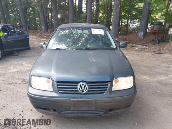 ✅ 2003 Volkswagen Jetta GLS • VIN: 3VWSE69M03M057753 • Lot: 43372838. Listed on IAAI with 133,963 mi. Free auction sales archive from the USA and detailed vehicle history report at DreamBid. Image 6.