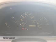 ✅ 1999 Lexus RX 300 • VIN: JT6HF10U8X0085326 • Lot: 85263295. Wystawiony na Copart z przebiegiem 110 927 mil. Bezpłatny archiwum sprzedaży aukcyjnych z USA i szczegółowy raport historii pojazdu na DreamBid. Zdjęcie 9.