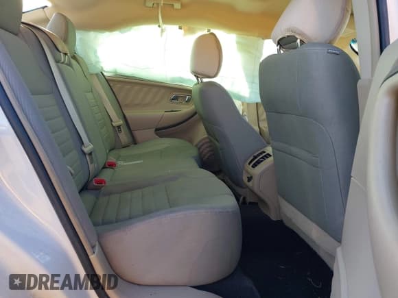 ✅ 2014 Ford Taurus SE • VIN: 1FAHP2D87EG169690 • Лот: 43684163. Опубликован ранее на IAAI с пробегом 97 087 миль. Бесплатный доступ к архиву аукционных продаж из США и подробный отчёт об истории автомобиля на DreamBid. Изображение 8.