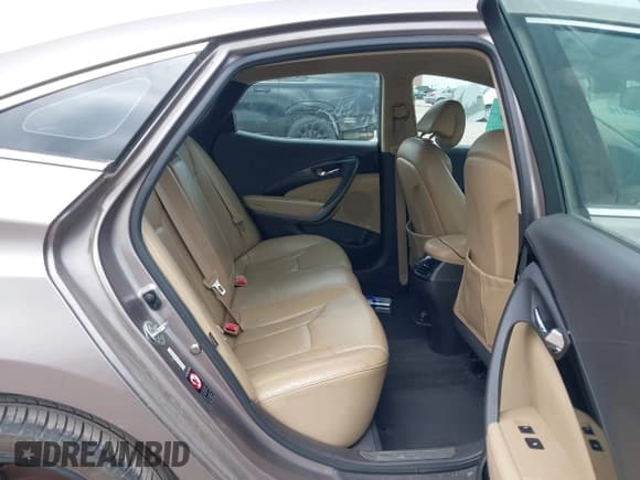 ✅ 2013 Hyundai Azera • VIN: KMHFG4JG8DA226548 • Лот: 43113795. Опубликован ранее на IAAI с пробегом 144 964 миль. Бесплатный доступ к архиву аукционных продаж из США и подробный отчёт об истории автомобиля на DreamBid. Изображение 8.