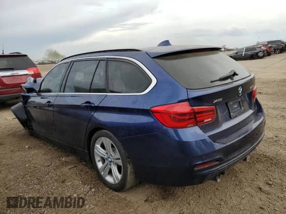 2017 BMW 3 Series 328d xDrive с VIN WBA8J1C53HK711198, выставлен на аукционе Copart как лот 53267684 с пробегом 52 613 миль миль и Списание • Salvage title. История ставок и продаж доступна на DreamBid. Изображение 2.