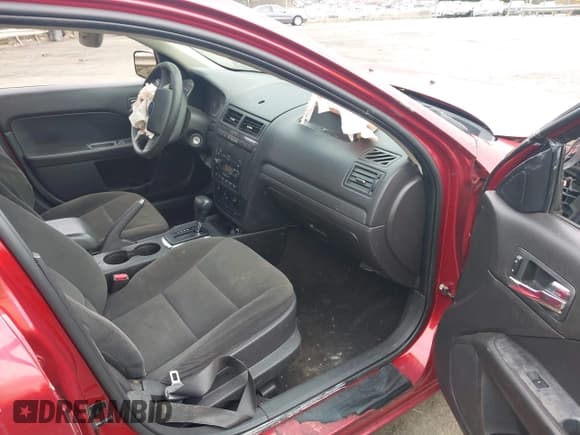 ✅ 2007 Ford Fusion SE • VIN: 3FAHP07Z37R211471 • Лот: 43403607. Опубликован ранее на IAAI с пробегом Не указан. Бесплатный доступ к архиву аукционных продаж из США и подробный отчёт об истории автомобиля на DreamBid. Изображение 5.