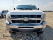 ✅ 2008 Chevrolet Silverado 2500HD LTZ • VIN: 1GCHK23648F110776 • Lot: 70132475. Wystawiony na Copart z przebiegiem 129 648 mil. Bezpłatny archiwum sprzedaży aukcyjnych z USA i szczegółowy raport historii pojazdu na DreamBid. Zdjęcie 5.