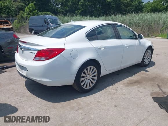 ✅ 2012 Buick Regal • VIN: 2G4GR5EK7C9148079 • Lot: 42690240. Listed on IAAI with 128,262 mi. Free auction sales archive from the USA and detailed vehicle history report at DreamBid. Image 4.
