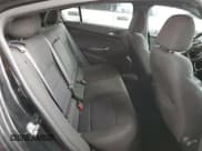 ✅ 2017 Chevrolet Cruze LT • VIN: 1G1BE5SM8H7112001 • Lot: 35867773. Listed on Copart with 67,869 mi. Free auction sales archive from the USA and detailed vehicle history report at DreamBid. Image 10.