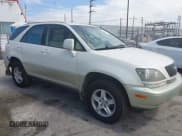 ✅ 2000 Lexus RX 300 • VIN: JT6HF10U9Y0132266 • Lot: 43009397. Wystawiony na IAAI z przebiegiem 175 445 mil. Bezpłatny archiwum sprzedaży aukcyjnych z USA i szczegółowy raport historii pojazdu na DreamBid. Zdjęcie 1.