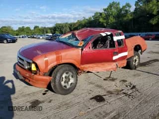 1997 Chevrolet S-10 LS с VIN 1GCDT19X6V8152954, выставлен на аукционе Copart как лот 70297885 с пробегом 234 442 миль миль и Списание • Salvage title. История ставок и продаж доступна на DreamBid. Изображение 1.