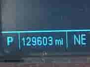 2013 Chevrolet Equinox LT z VIN 2GNFLNEK4D6400379, wystawiony jako IAAI lot #43294430 z przebiegiem 129 603 mil mil oraz . Historia ofert i sprzedaży dostępna na DreamBid. Obrazek 7.