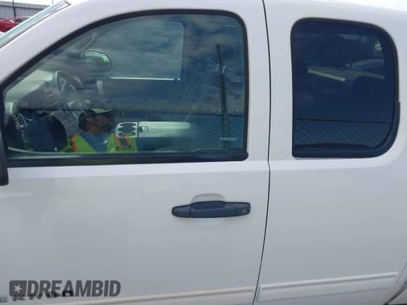 2013 Chevrolet Silverado 1500 LT with VIN 1GCRCSEA1DZ213164, listed as a IAAI auction lot 42635034 with 91,024 mi miles and . Bid and sale history available at DreamBid. Image 14.