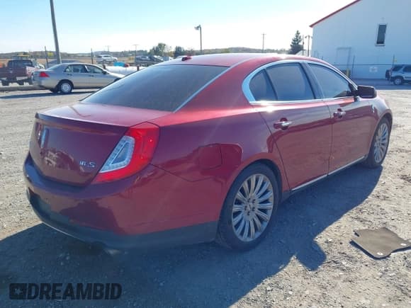 ✅ 2013 Lincoln MKS • VIN: 1LNHL9DK5DG612164 • Lot: 43534245. Wystawiony na IAAI z przebiegiem 239 288 mil. Bezpłatny archiwum sprzedaży aukcyjnych z USA i szczegółowy raport historii pojazdu na DreamBid. Zdjęcie 4.