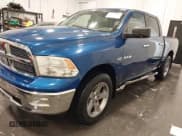 ✅ 2009 Dodge 1500 Laramie • VIN: 1D3HV13T69S734828 • Lot: 42571982. Wystawiony na IAAI z przebiegiem 285 185 mil. Bezpłatny archiwum sprzedaży aukcyjnych z USA i szczegółowy raport historii pojazdu na DreamBid. Zdjęcie 6.
