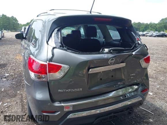 ✅ 2015 Nissan Pathfinder Platinum • VIN: 5N1AR2MM1FC648968 • Lot: 42953732. Listed on IAAI with 134,729 mi. Free auction sales archive from the USA and detailed vehicle history report at DreamBid. Image 6.