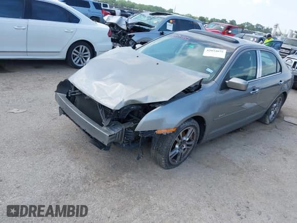 ✅ 2008 Mercury Milan Premier • VIN: 3MEHM081X8R666734 • Lot: 42034075. Listed on IAAI with 141,434 mi. Free auction sales archive from the USA and detailed vehicle history report at DreamBid. Image 18.