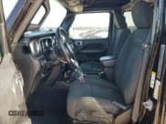 ✅ 2020 Jeep Wrangler Unlimited Sahara • VIN: 1C4HJXEN0LW168087 • Lot: 55851125. Wystawiony na Copart z przebiegiem 73 750 mil. Bezpłatny archiwum sprzedaży aukcyjnych z USA i szczegółowy raport historii pojazdu na DreamBid. Zdjęcie 7.