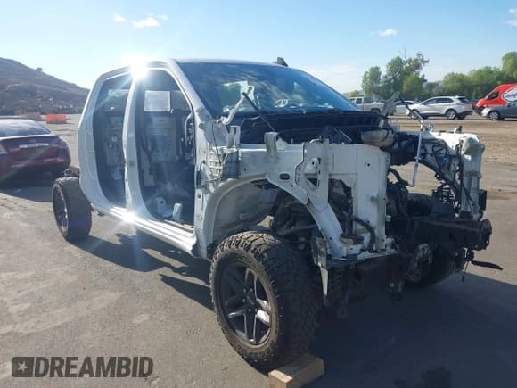 ✅ 2020 Chevrolet Silverado 1500 LT Trail Boss • VIN: 3GCPYFEL5LG376688 • Лот: 43278222. Опубликован ранее на IAAI с пробегом Не указан. Бесплатный доступ к архиву аукционных продаж из США и подробный отчёт об истории автомобиля на DreamBid. Изображение 1.