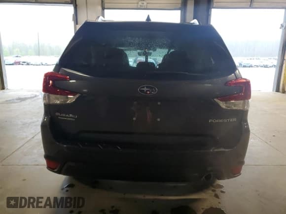 ✅ 2021 Subaru Forester Limited • VIN: JF2SKAUC4MH498872 • Lot: 52020645. Listed on Copart with 30,210 mi. Free auction sales archive from the USA and detailed vehicle history report at DreamBid. Image 6.