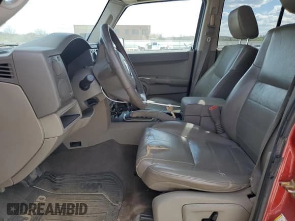 ✅ 2006 Jeep Commander • VIN: 1J8HH48K26C174368 • Lot: 52339875. Listed on Copart with 203,357 mi. Free auction sales archive from the USA and detailed vehicle history report at DreamBid. Image 7.